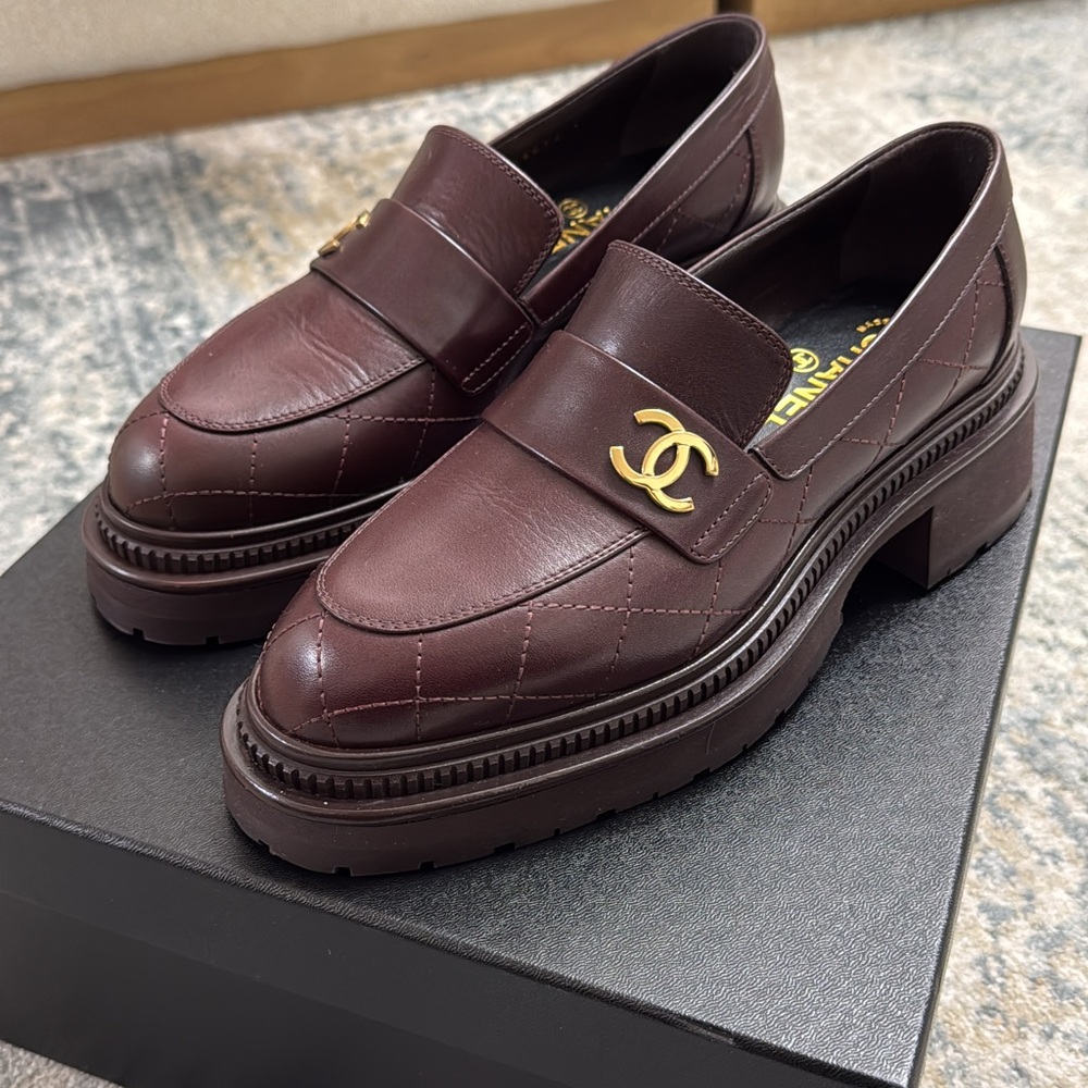 CHANEL”Fashion Explorer” Moccasins-Loafers In Calfskin, Dark Purple